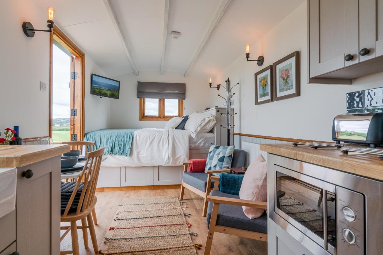 Outbak Shepherds Hut チェルトナム エクステリア 写真